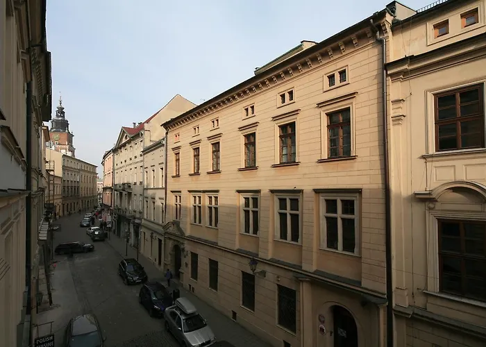 Bracka 15 - Main Square s By Mint